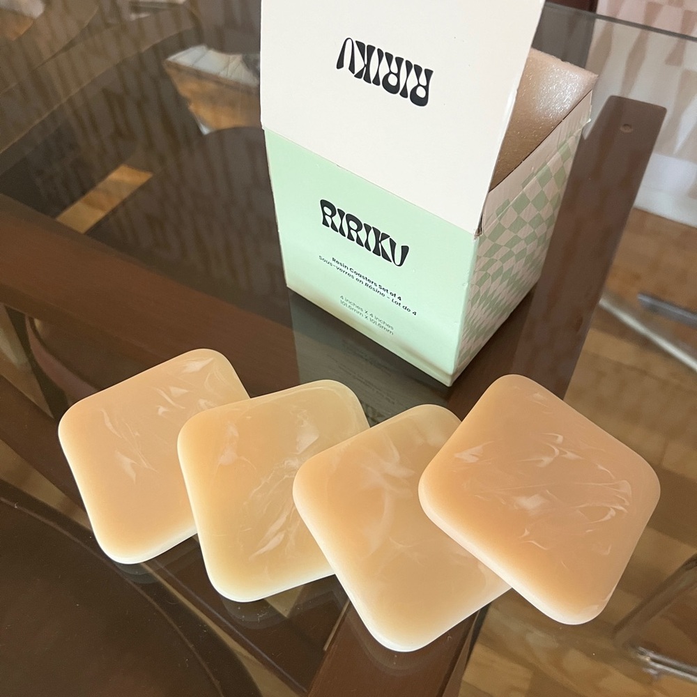 RIRIKU Resin Coaster Set NWT